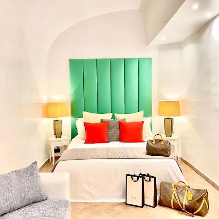 Fontana Di Trevi Diamond Boutique Apartment Rome Exterior photo
